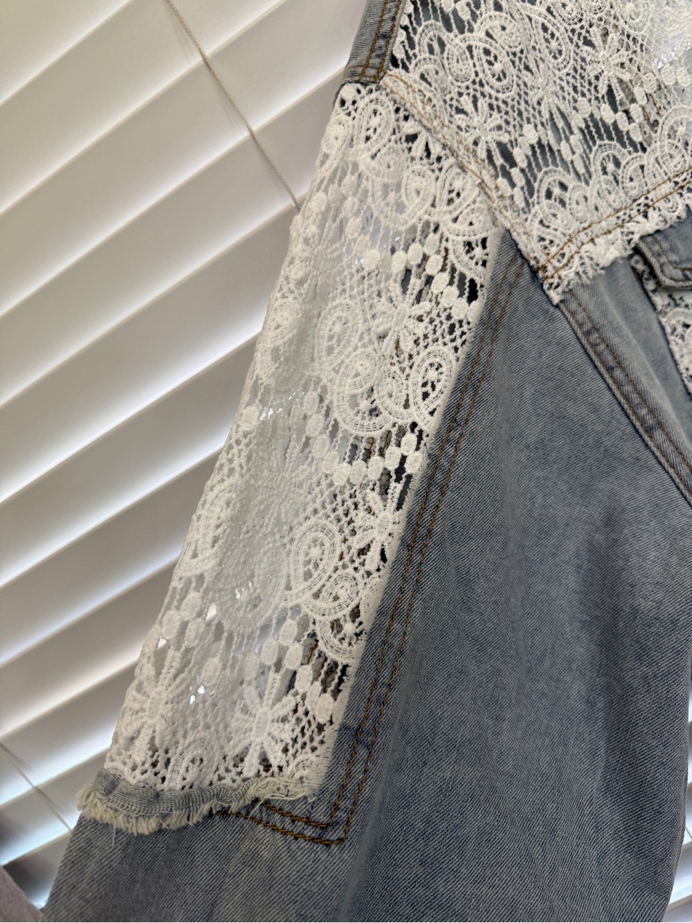 POL Lt Blue Denim Shacket with White Lace Panels - Picture 4 of 9
